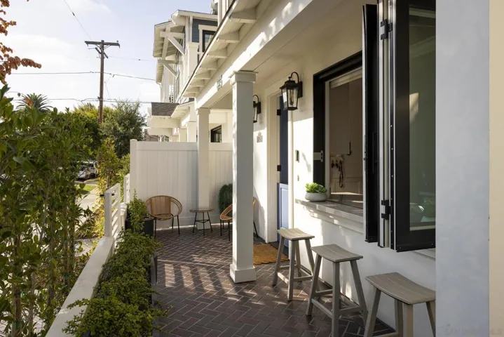 825 9th St., Coronado, California 92118