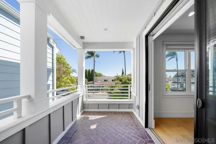 825 9th St., Coronado, California 92118