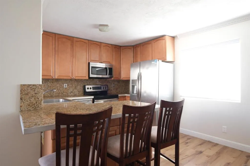 3246 Ashford Street D, San Diego, California 92111 home-pic-7