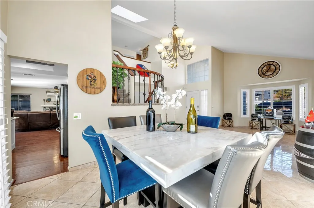 39672 Maple Leaf Court, Murrieta, California 92563 home-pic-14