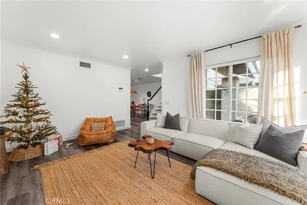 5006 Hampton Court, Westminster, California 92683 home-pic-7
