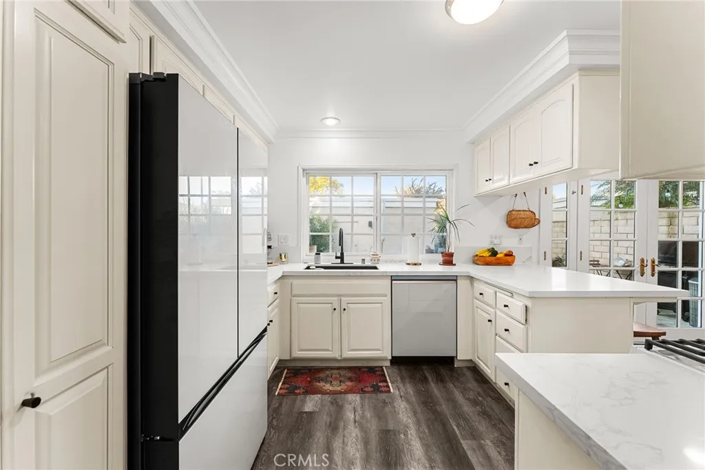 5006 Hampton Court, Westminster, California 92683 home-pic-14