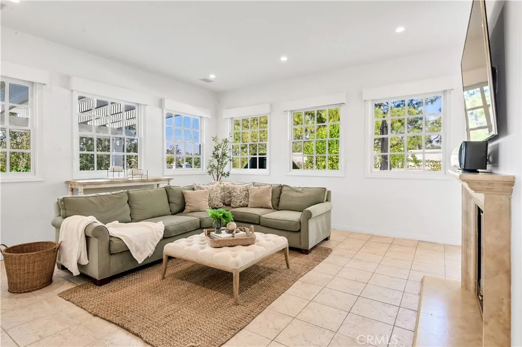 15 Hillcrest Manor, Rolling Hills Estates, California 90274 home-pic-9