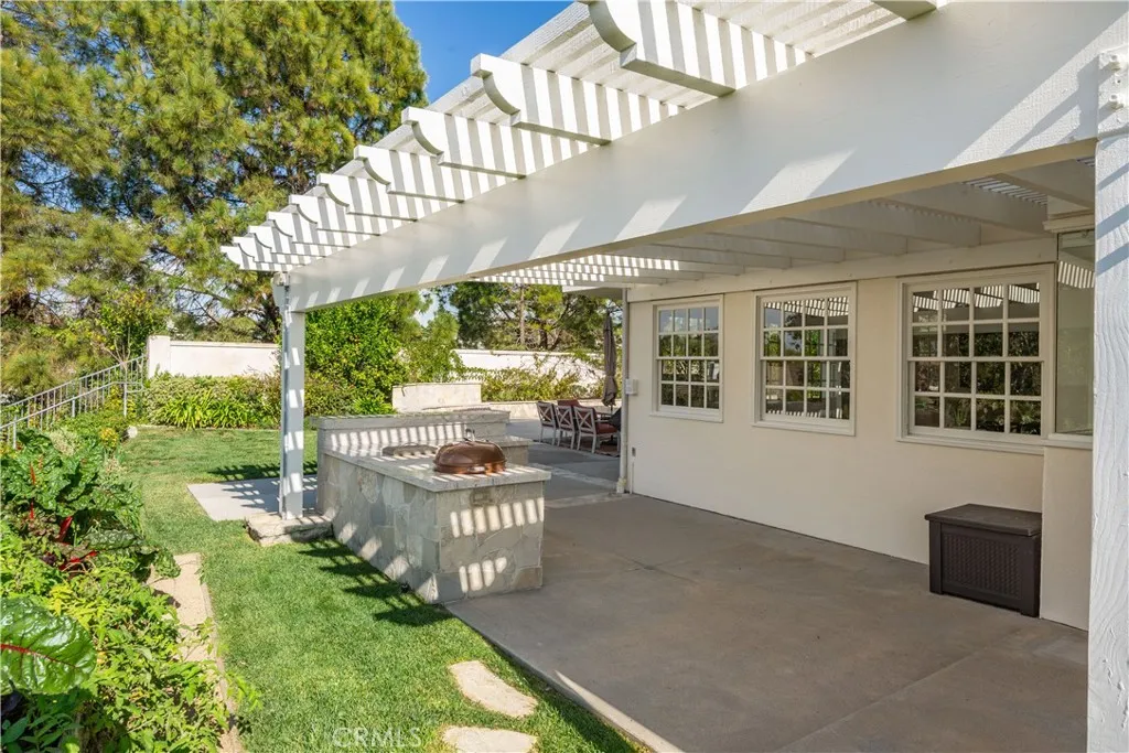 15 Hillcrest Manor, Rolling Hills Estates, California 90274 home-pic-36