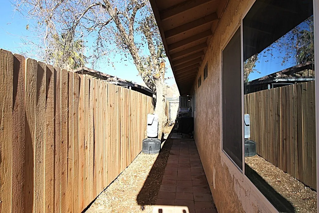 38779 E Williams, Yermo, California 92398 home-pic-38