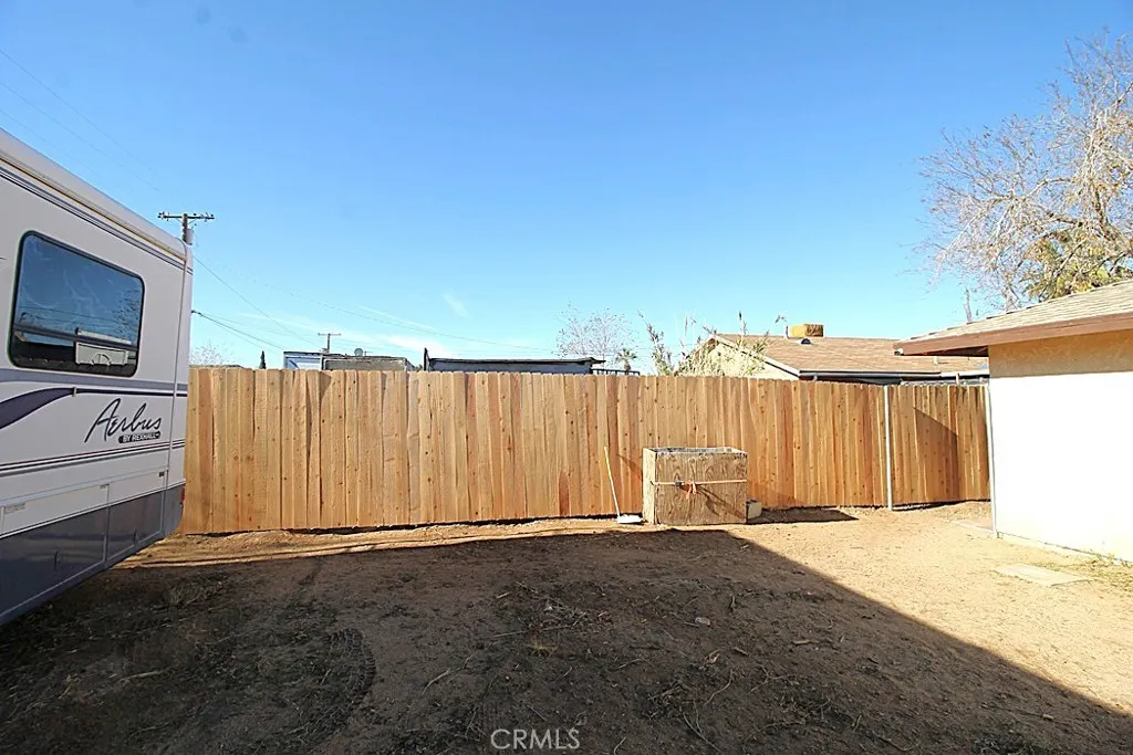 38779 E Williams, Yermo, California 92398 home-pic-37