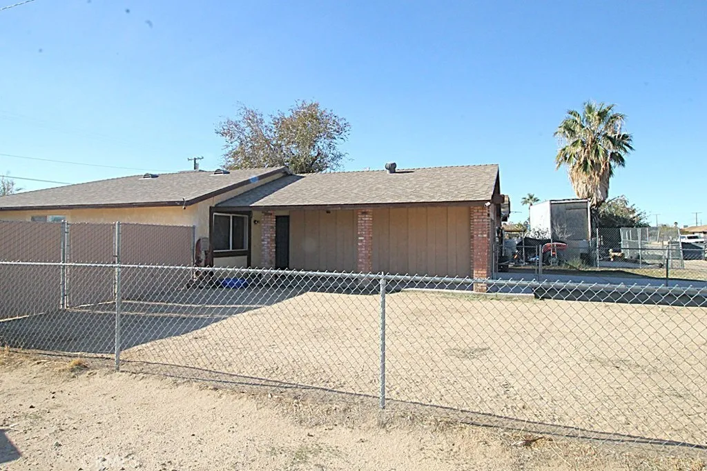 38779 E Williams, Yermo, California 92398 home-pic-4