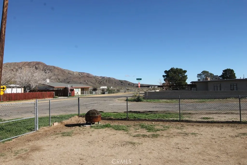 38779 E Williams, Yermo, California 92398 home-pic-41