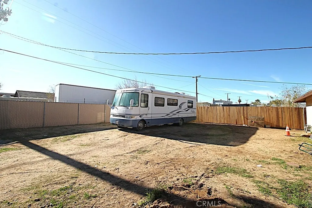 38779 E Williams, Yermo, California 92398 home-pic-33