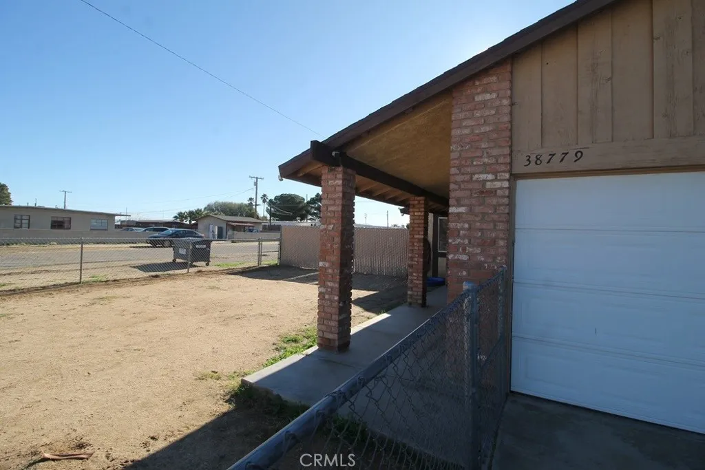 38779 E Williams, Yermo, California 92398 home-pic-11