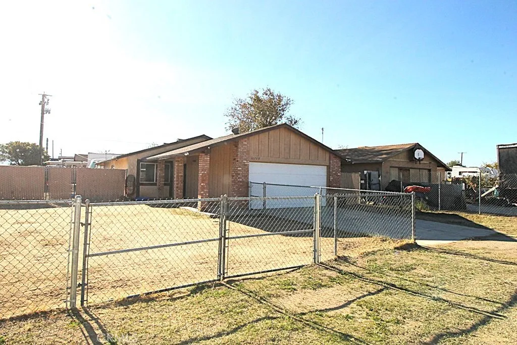 38779 E Williams, Yermo, California 92398 home-pic-2