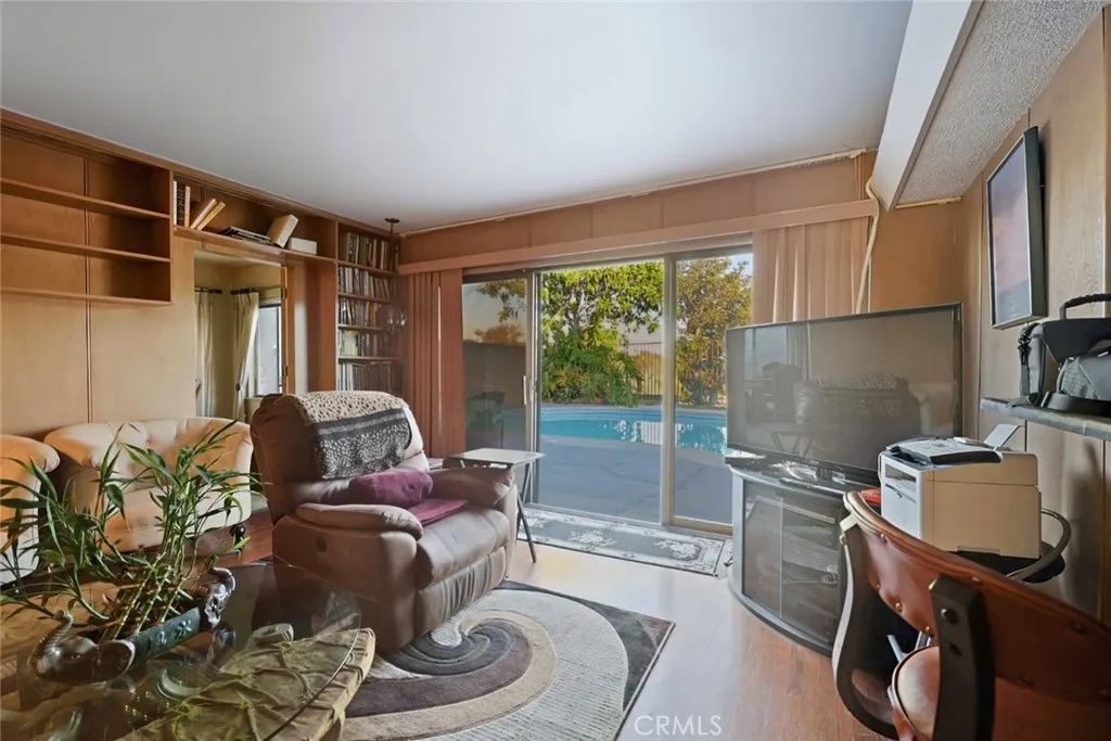 4400 Don Zarembo, Baldwin Hills, California 90008 home-pic-28