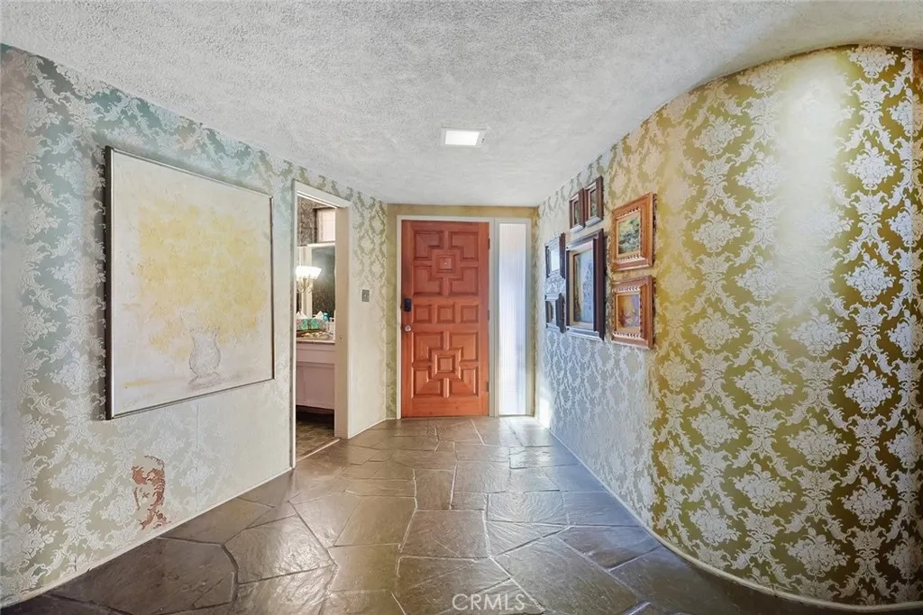4400 Don Zarembo, Baldwin Hills, California 90008 home-pic-9