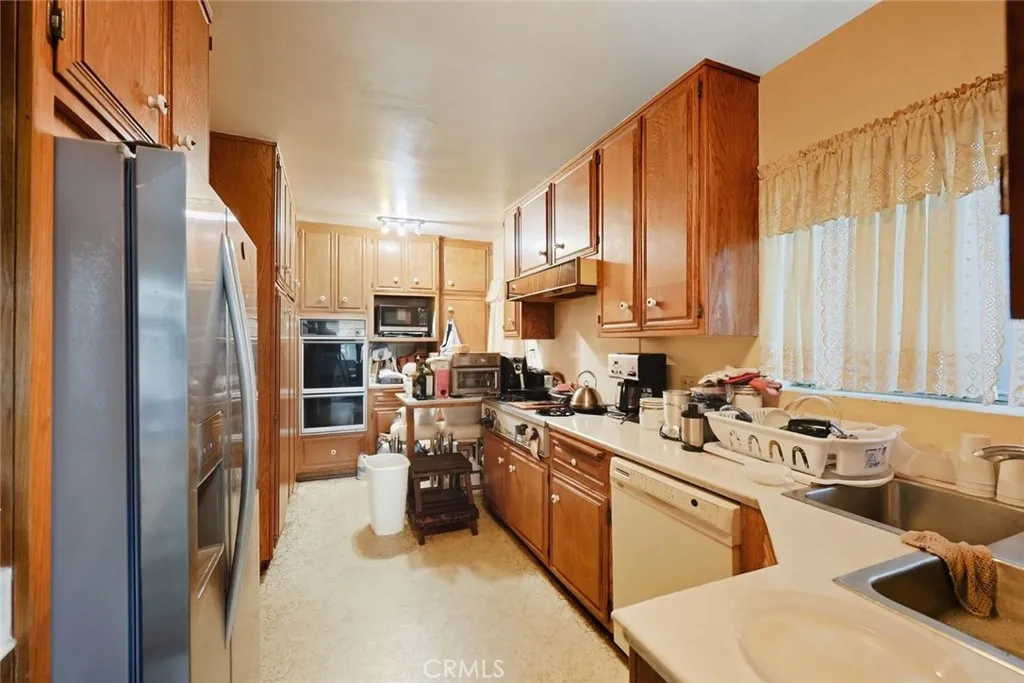 4400 Don Zarembo, Baldwin Hills, California 90008 home-pic-33