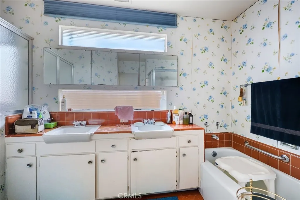 4400 Don Zarembo, Baldwin Hills, California 90008 home-pic-21