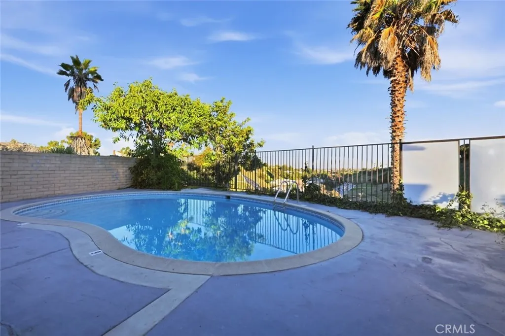 4400 Don Zarembo, Baldwin Hills, California 90008 home-pic-6