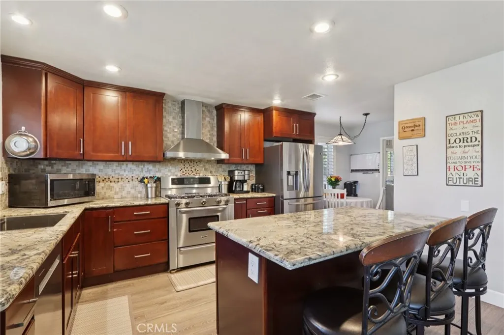 1272 N Ukiah, Upland, California 91786 home-pic-9