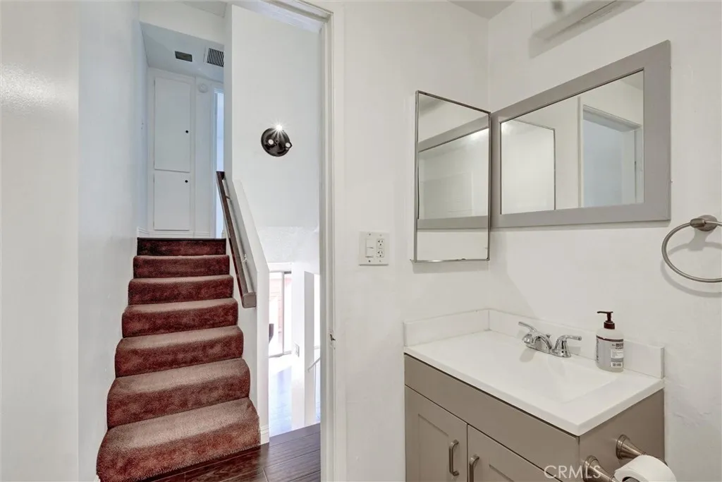 7033 Stewart And Gray Road 24, Downey, California 90241 home-pic-15