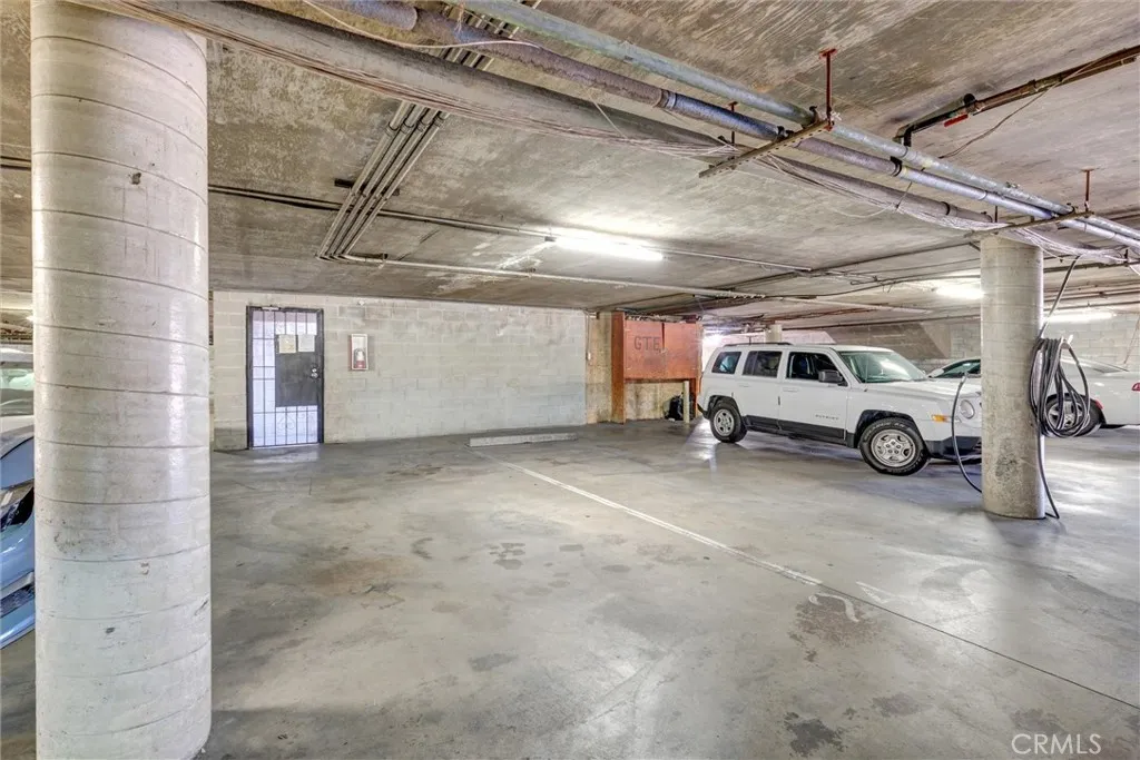 7033 Stewart And Gray Road 24, Downey, California 90241 home-pic-38