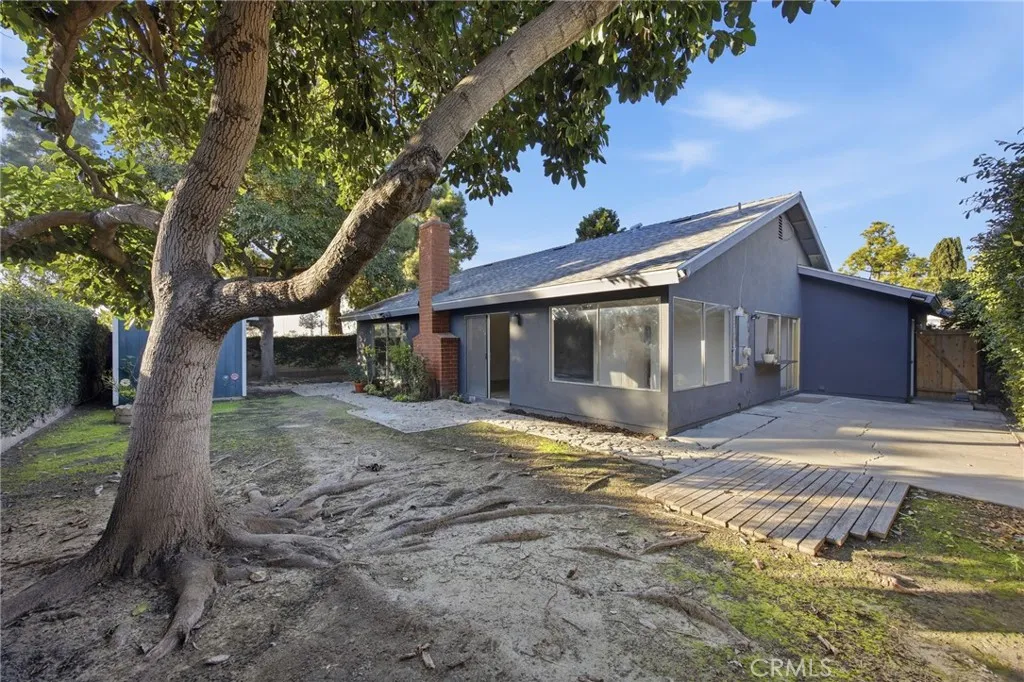 418 W Carol, Santa Ana, California 92707 home-pic-38