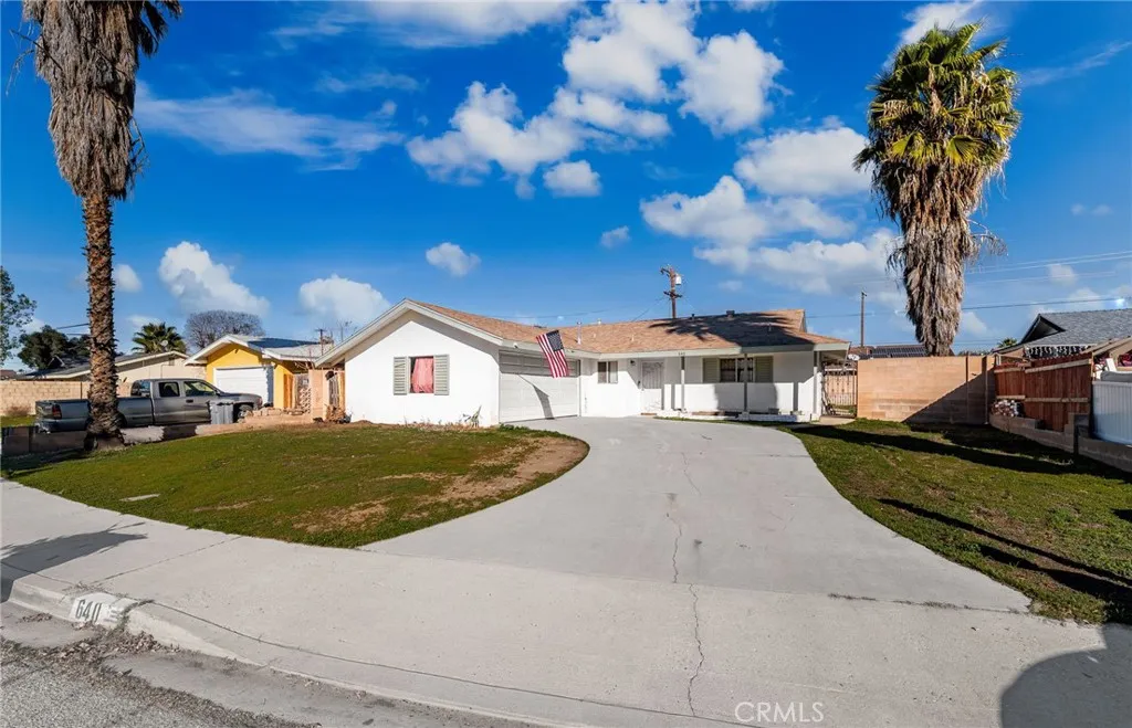 640 Vista De Loma, Hemet, California 92543 home-pic-0
