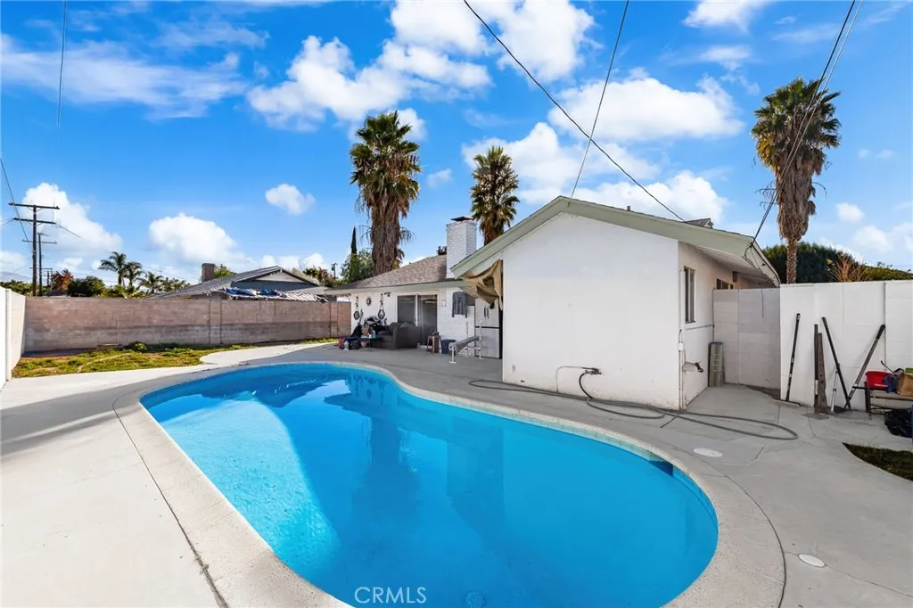 640 Vista De Loma, Hemet, California 92543 home-pic-13