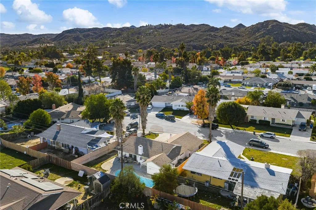 640 Vista De Loma, Hemet, California 92543 home-pic-22