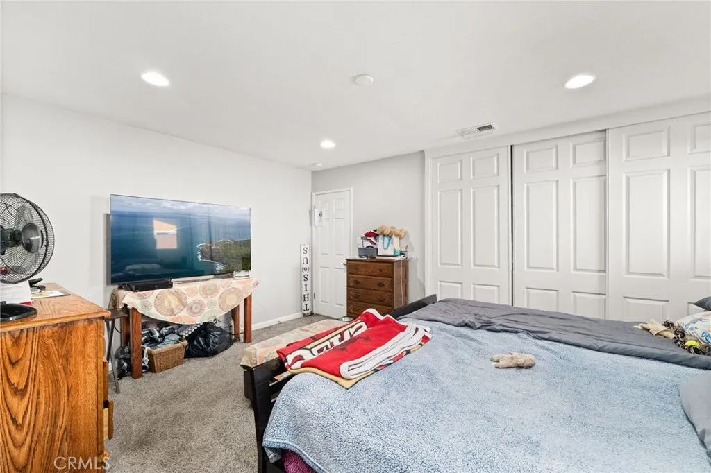 640 Vista De Loma, Hemet, California 92543 home-pic-8