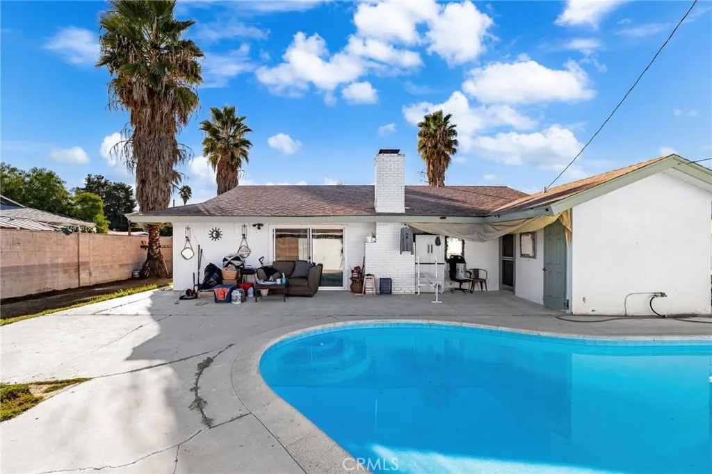 640 Vista De Loma, Hemet, California 92543 home-pic-15