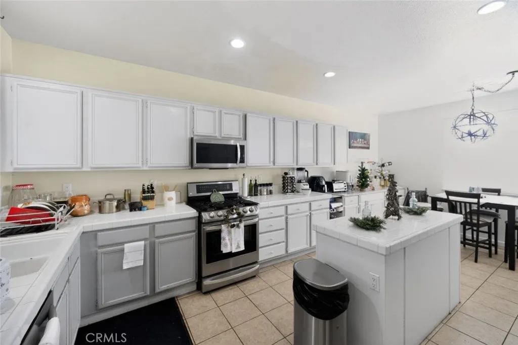 3968 Coral Haven Court, Perris, California 92571 home-pic-7