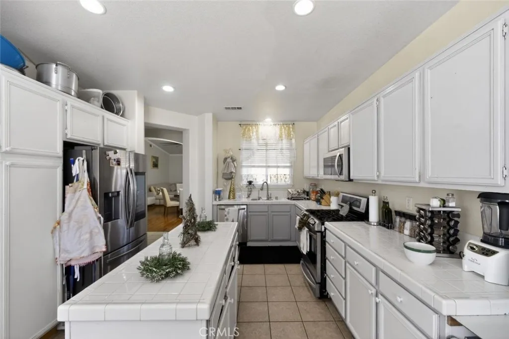 3968 Coral Haven Court, Perris, California 92571 home-pic-9