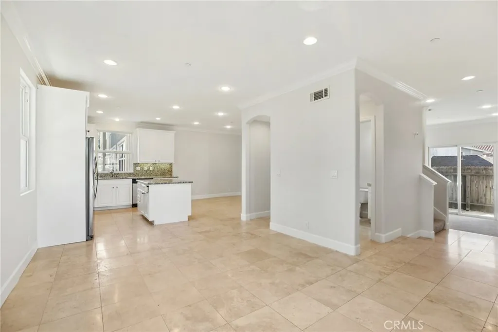 3802 Howard, Los Alamitos, California 90720 home-pic-9