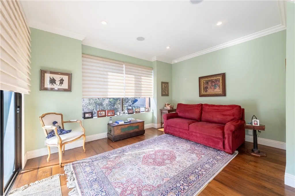 4774 Park Encino 206, Encino, California 91436 home-pic-22