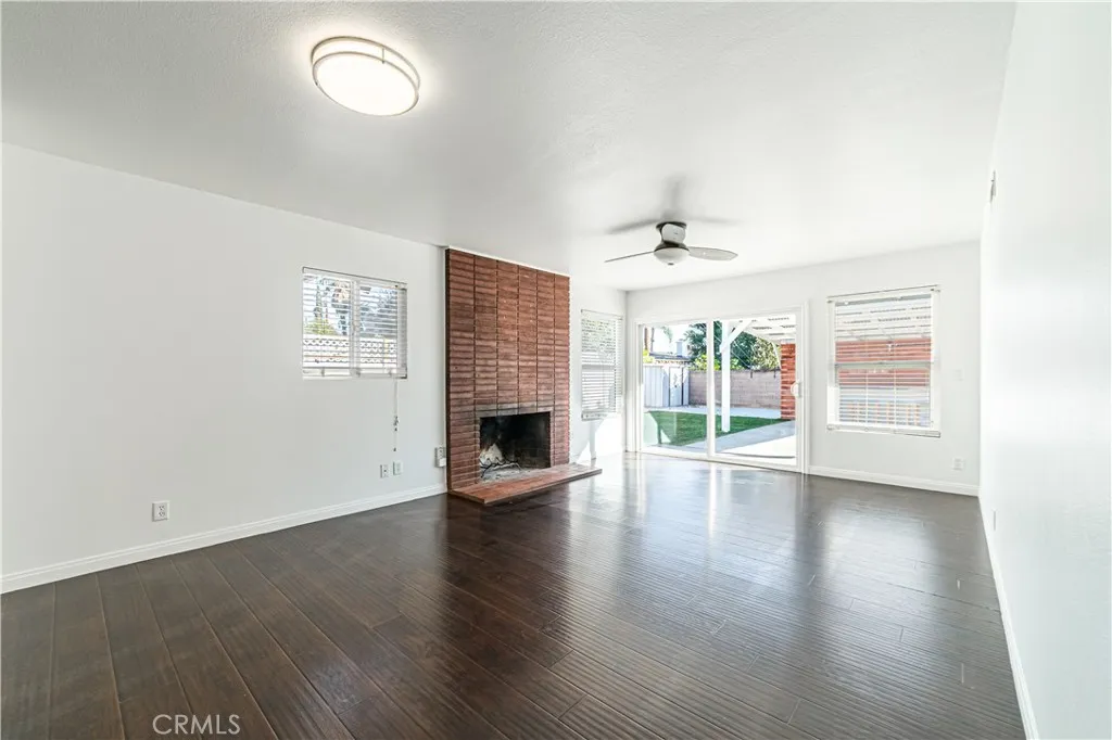 6666 Evelyn, Riverside, California 92504 home-pic-9