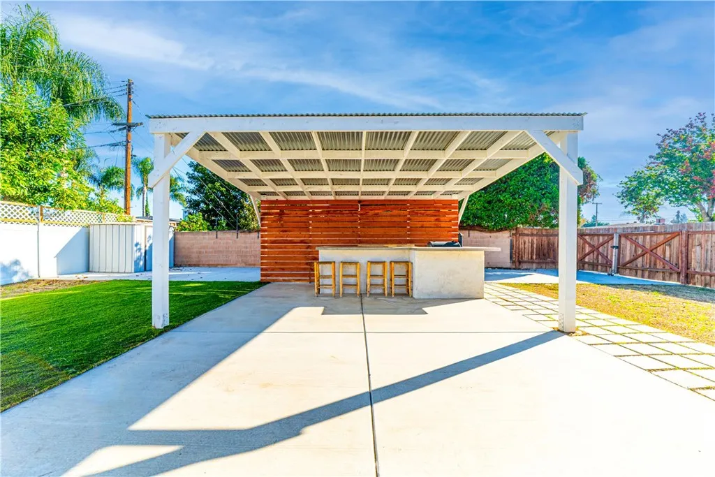 6666 Evelyn, Riverside, California 92504 home-pic-24