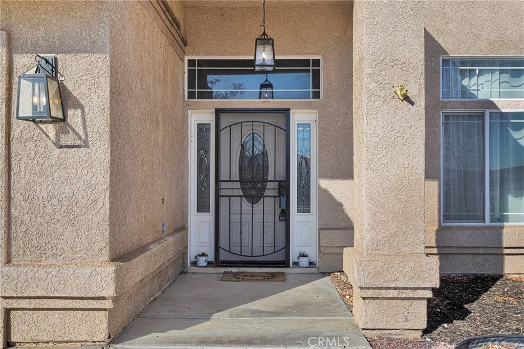 26822 Corona Drive, Helendale, California 92342 home-pic-2