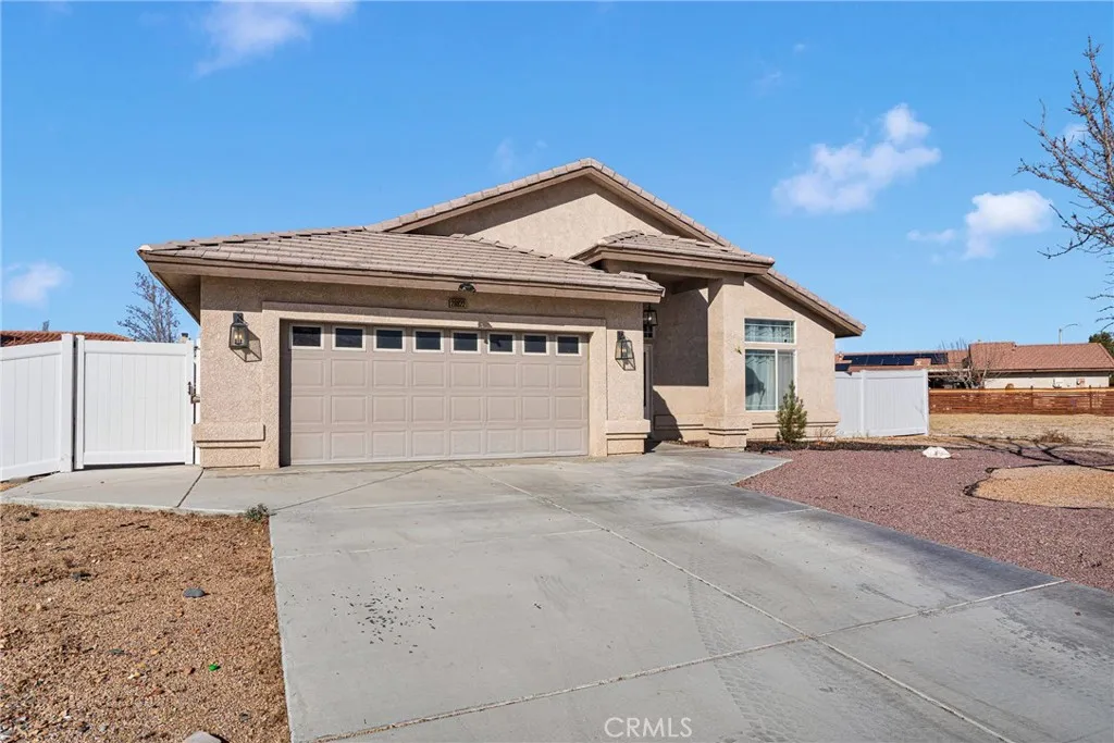 26822 Corona Drive, Helendale, California 92342 home-pic-1