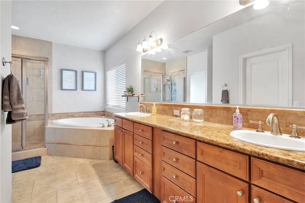 26822 Corona Drive, Helendale, California 92342 home-pic-26