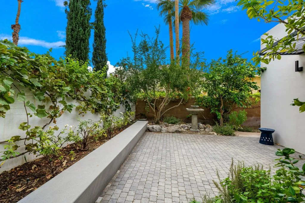 72610 Beavertail Street, Palm Desert, California 92260 home-pic-51