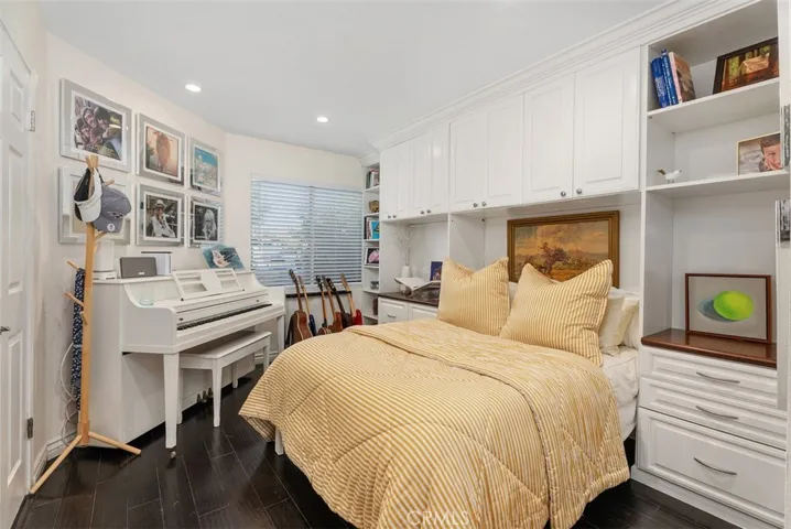 24 Cormorant, Newport Beach, California 92660