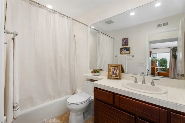 24 Cormorant, Newport Beach, California 92660