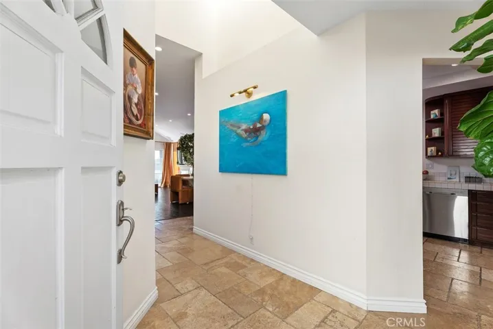 24 Cormorant, Newport Beach, California 92660