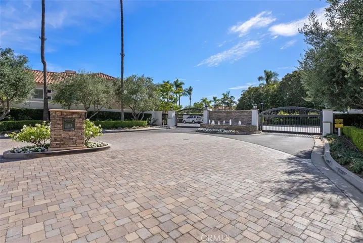 24 Cormorant, Newport Beach, California 92660