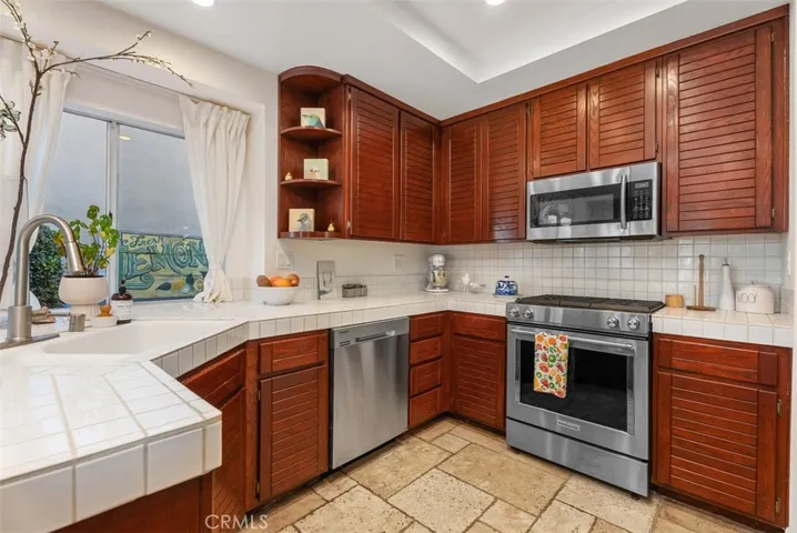 24 Cormorant, Newport Beach, California 92660