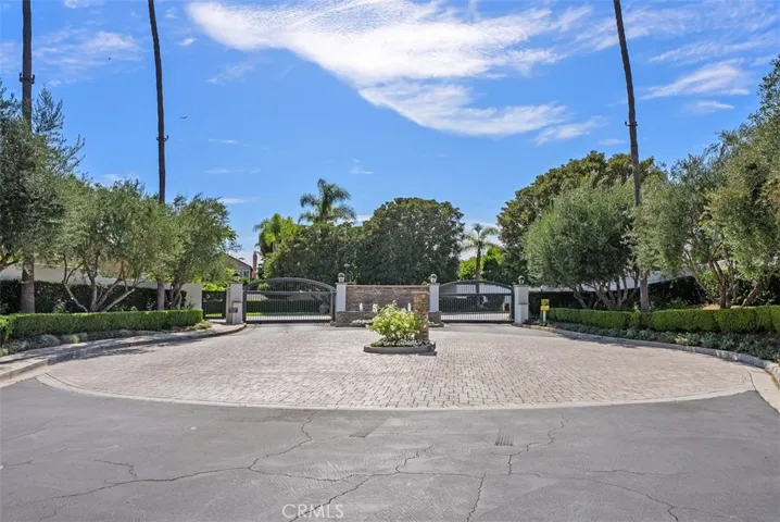 24 Cormorant, Newport Beach, California 92660