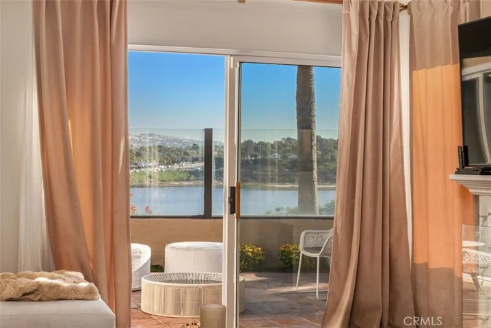24 Cormorant, Newport Beach, California 92660