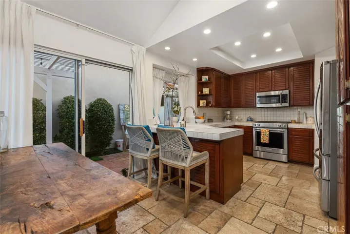 24 Cormorant, Newport Beach, California 92660