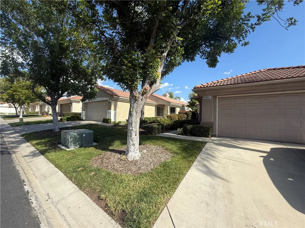 40600 Corte Albara, Murrieta, California 92562 home-pic-0