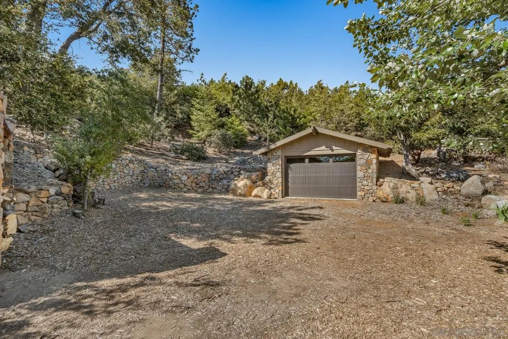 35750 Mountain Circle Dr, Julian, California 92036 home-pic-53