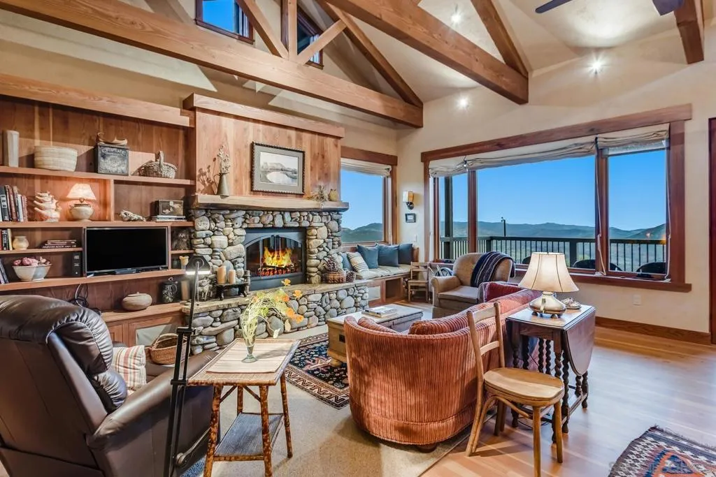 35750 Mountain Circle Dr, Julian, California 92036 home-pic-12
